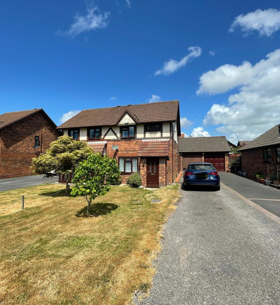 Heol Penycae, Gorseinon, Swansea