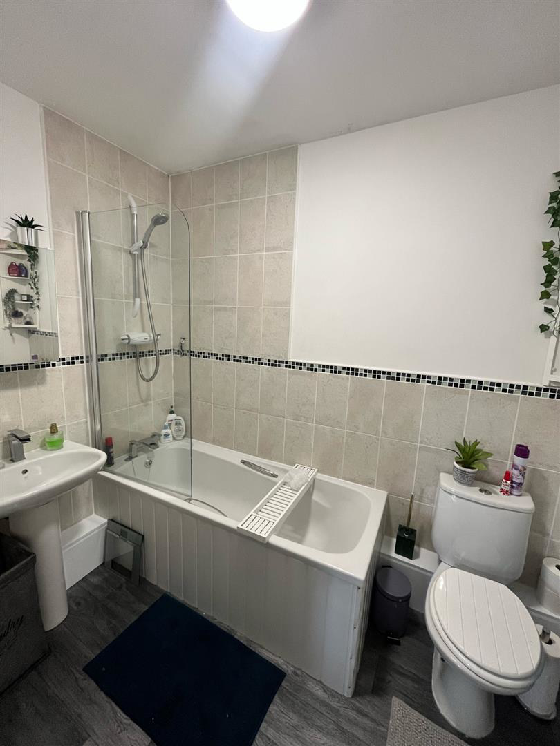 Clayton Drive, Pontarddulais, Swansea, photo 16
