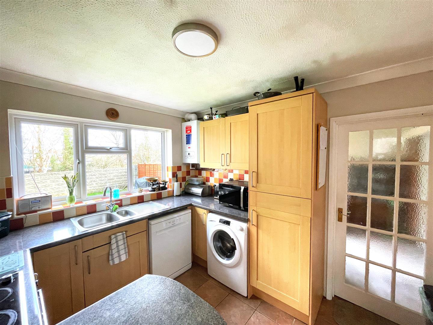 Sandringham Close, Gorseinon, Swansea, photo 13