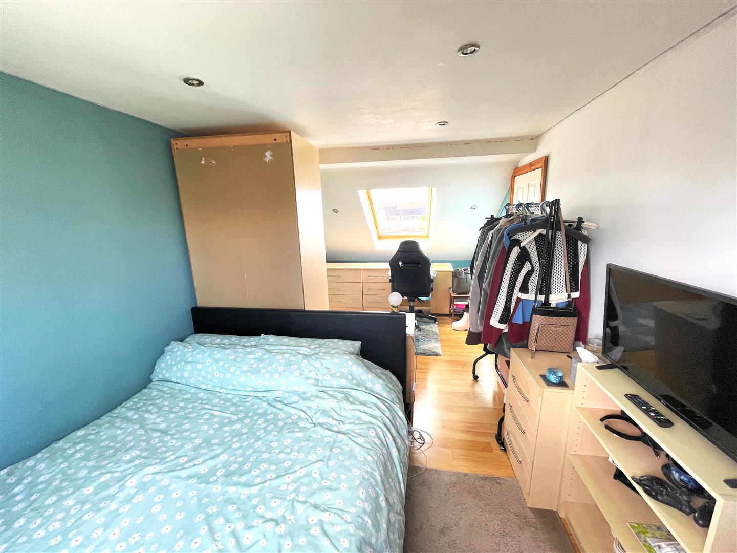 Sandringham Close, Gorseinon, Swansea, photo 23