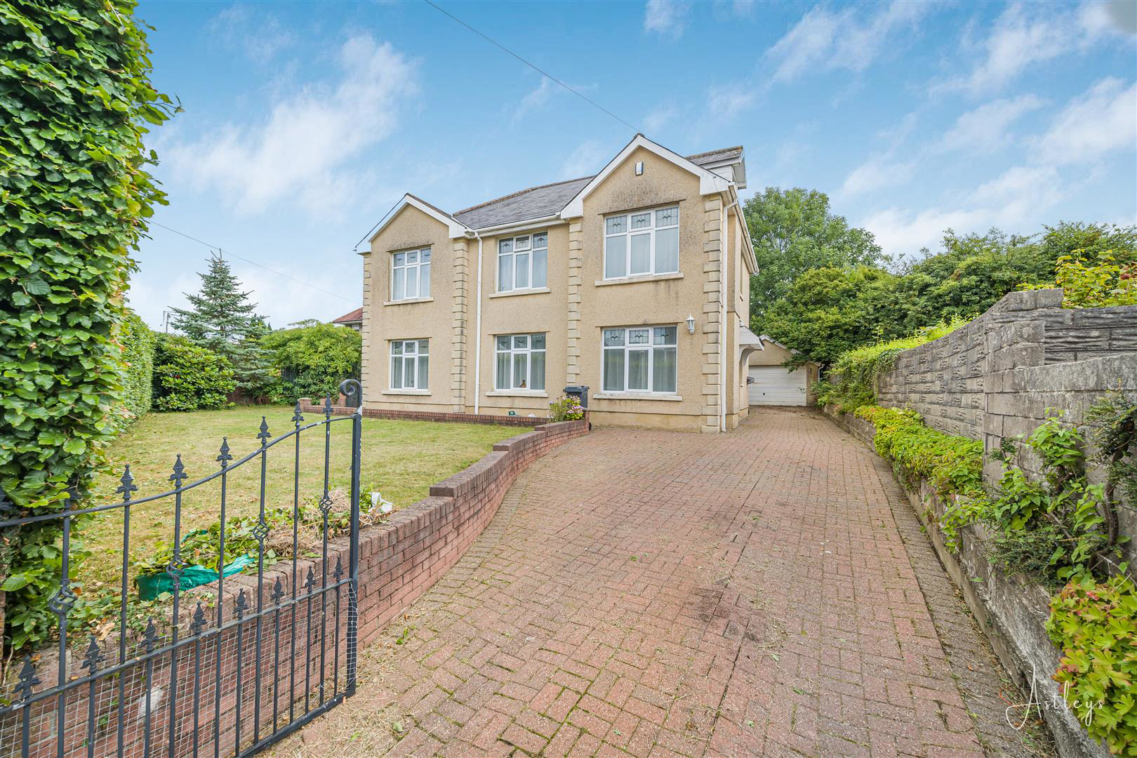 Main Road, Bryncoch, Neath
