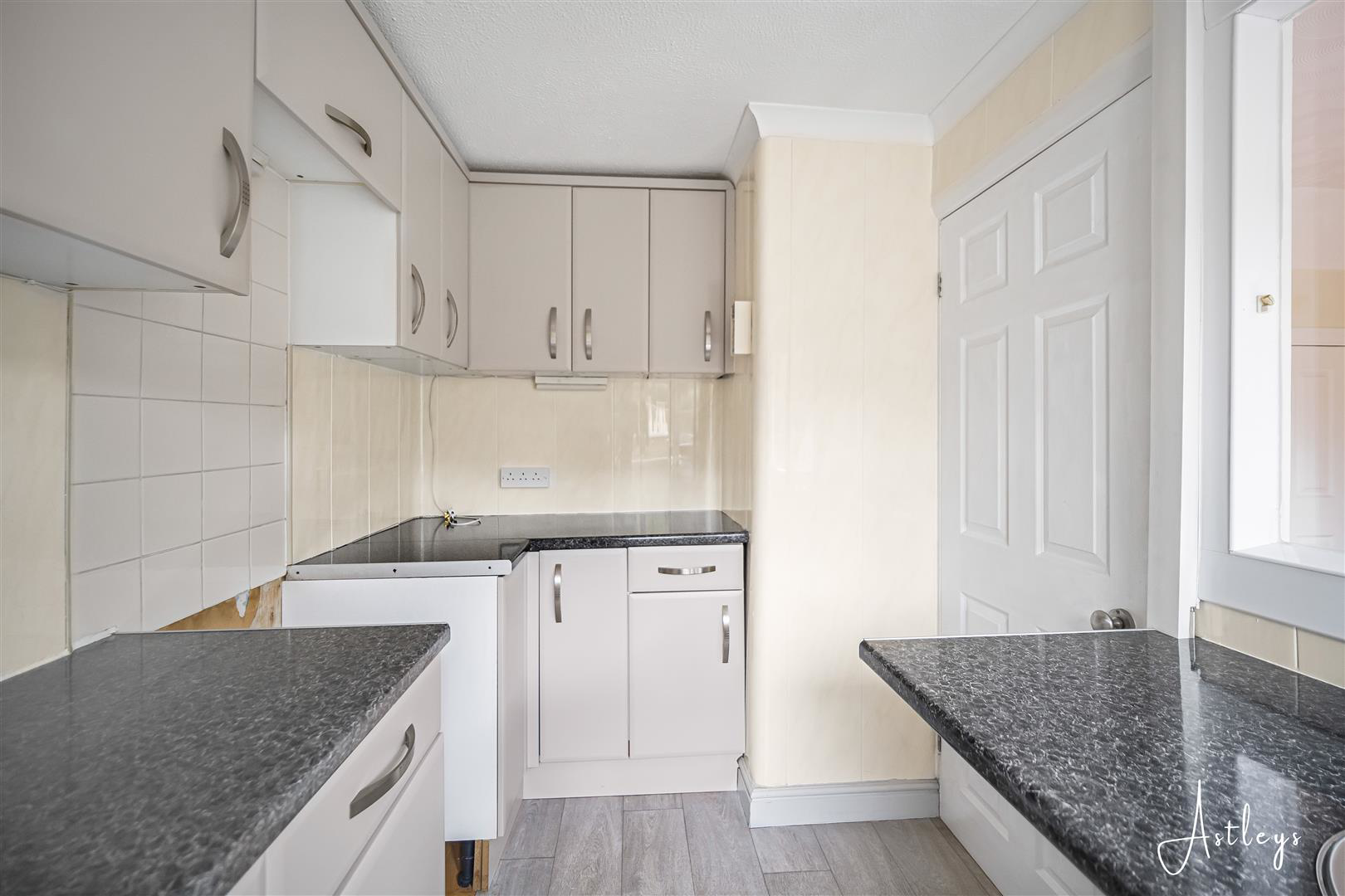 Castle Drive, Neath, photo 9