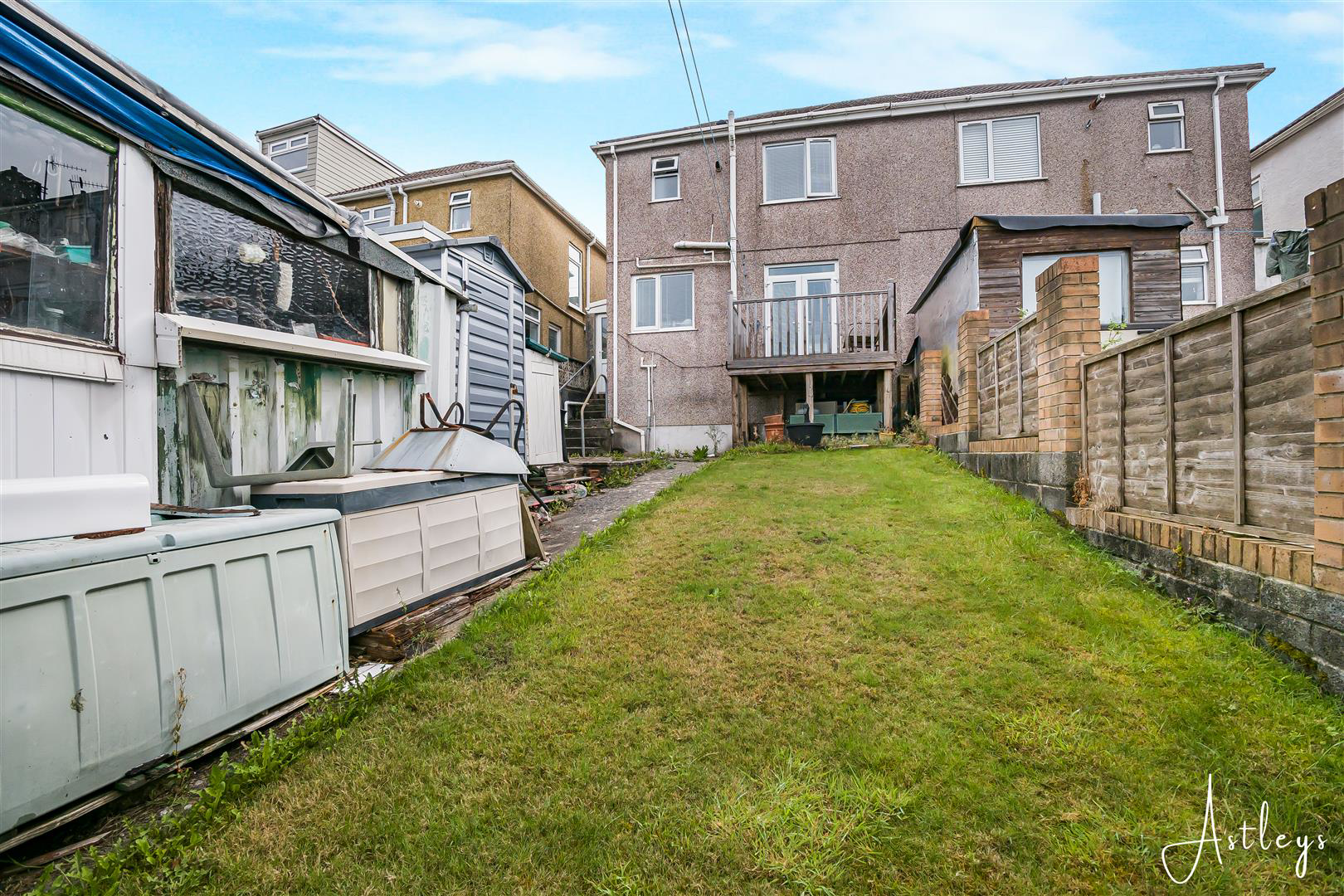 Elmhurst Crescent, St. Thomas, Swansea, photo 13