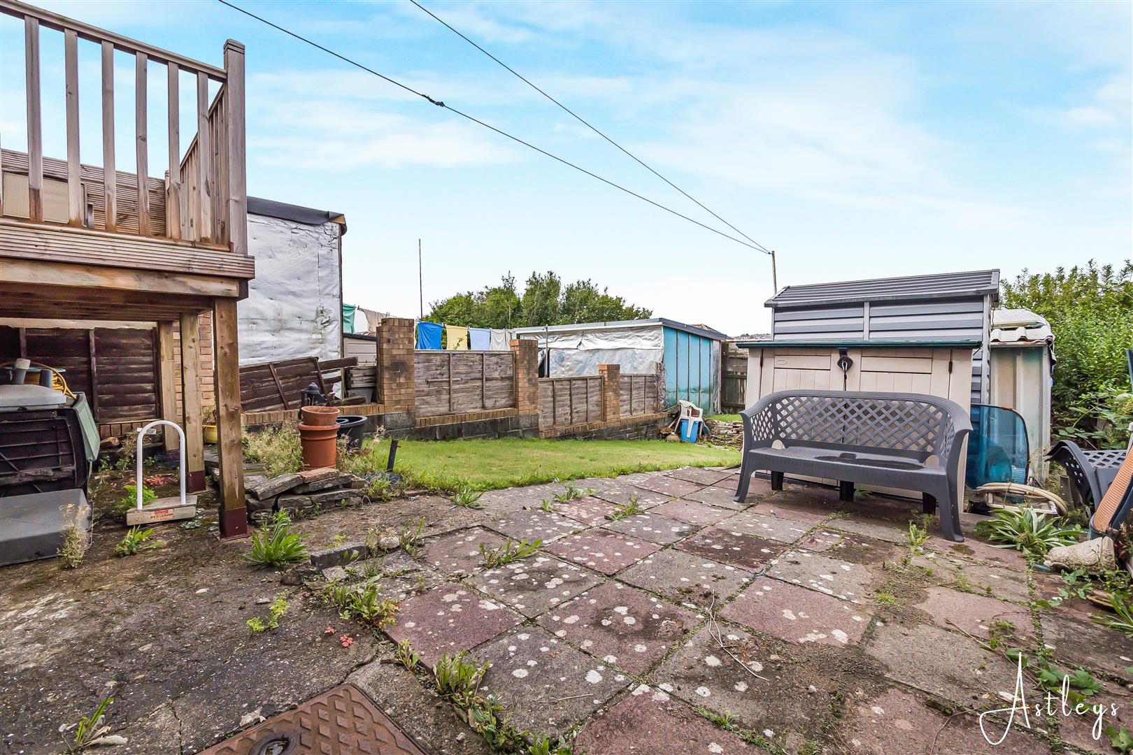 Elmhurst Crescent, St. Thomas, Swansea, photo 5
