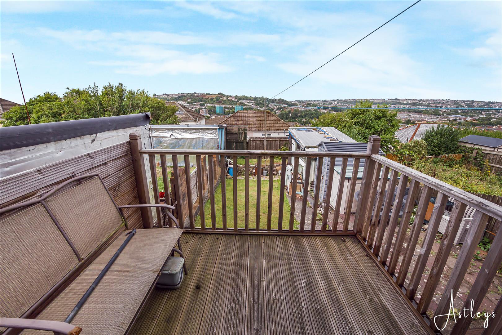 Elmhurst Crescent, St. Thomas, Swansea, photo 14