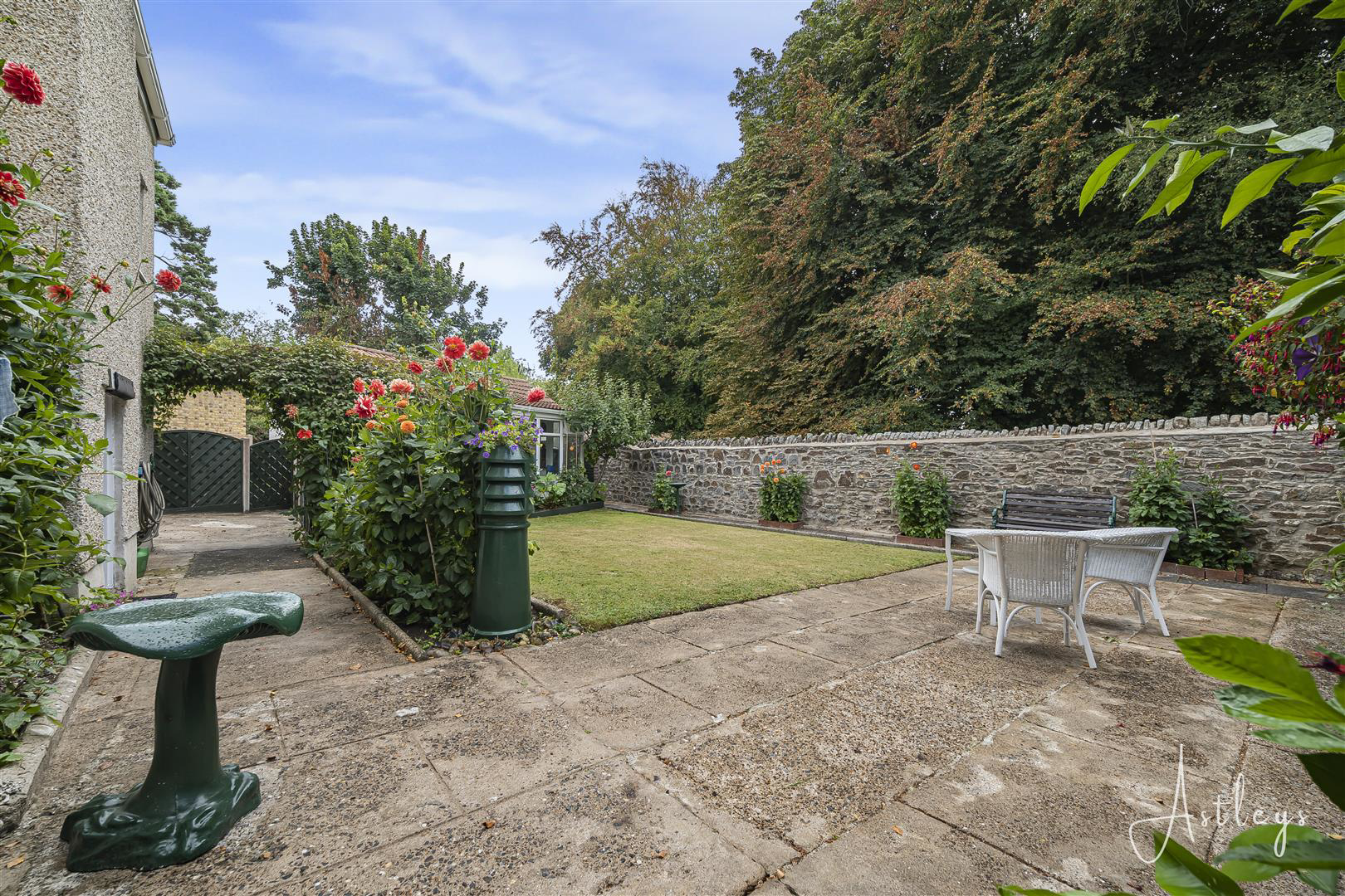 Brynnewydd Gardens, Sketty, Swansea, photo 6