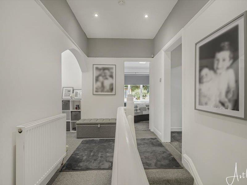 Hillside,, Neath, photo 15