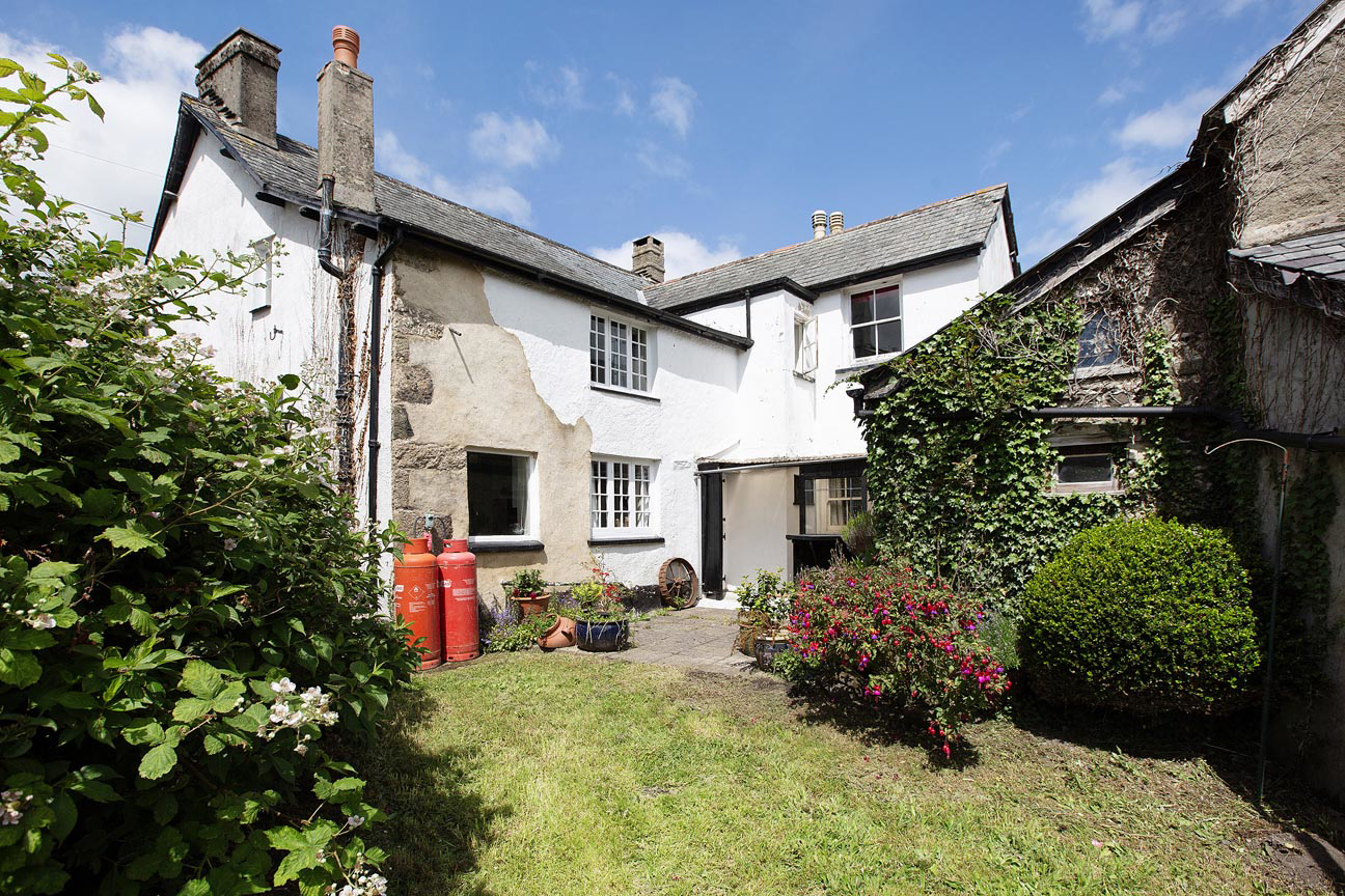 Church Road, Hennock, TQ13