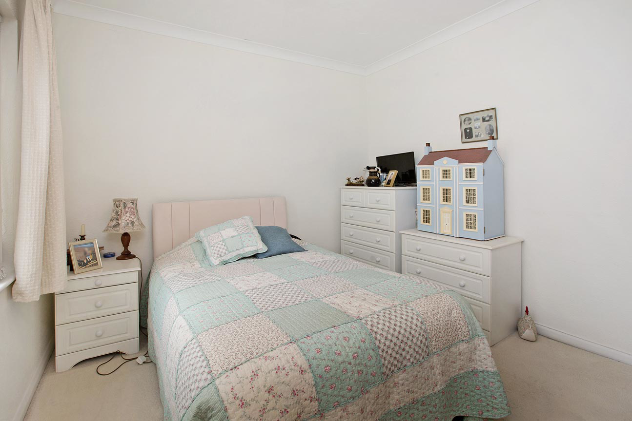 Photo 10