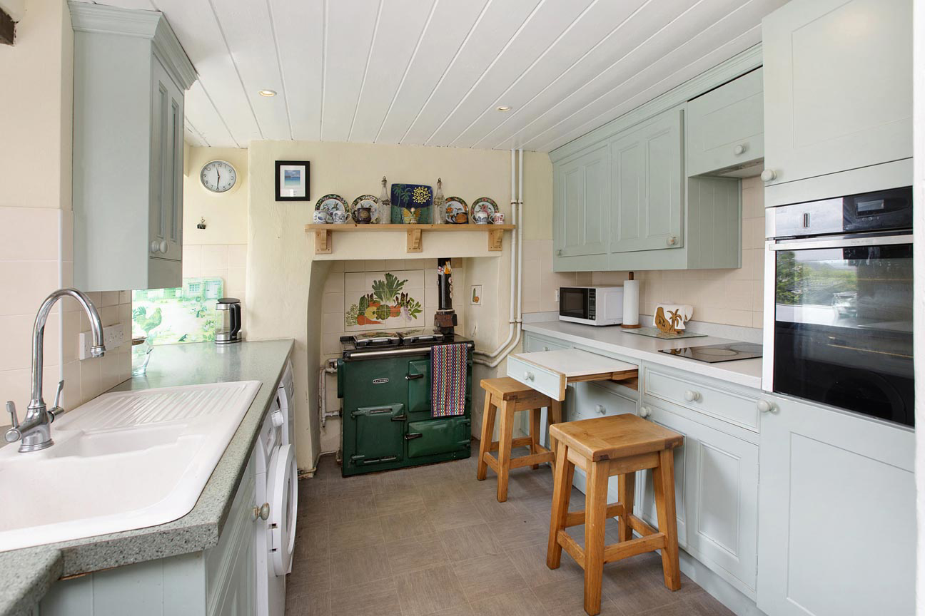 Church Road, Hennock, TQ13, photo 2