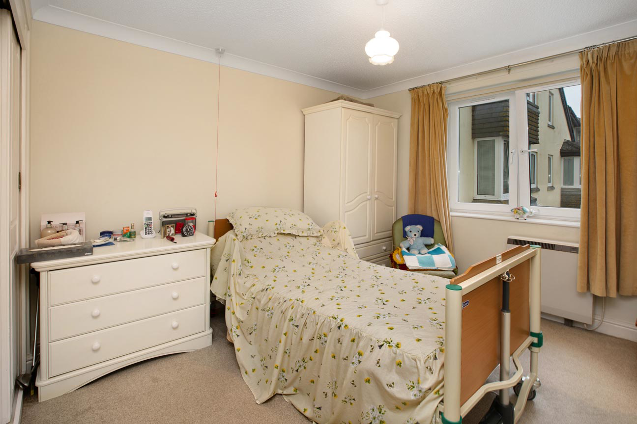 Strand, Leander Court Strand, TQ14, photo 10