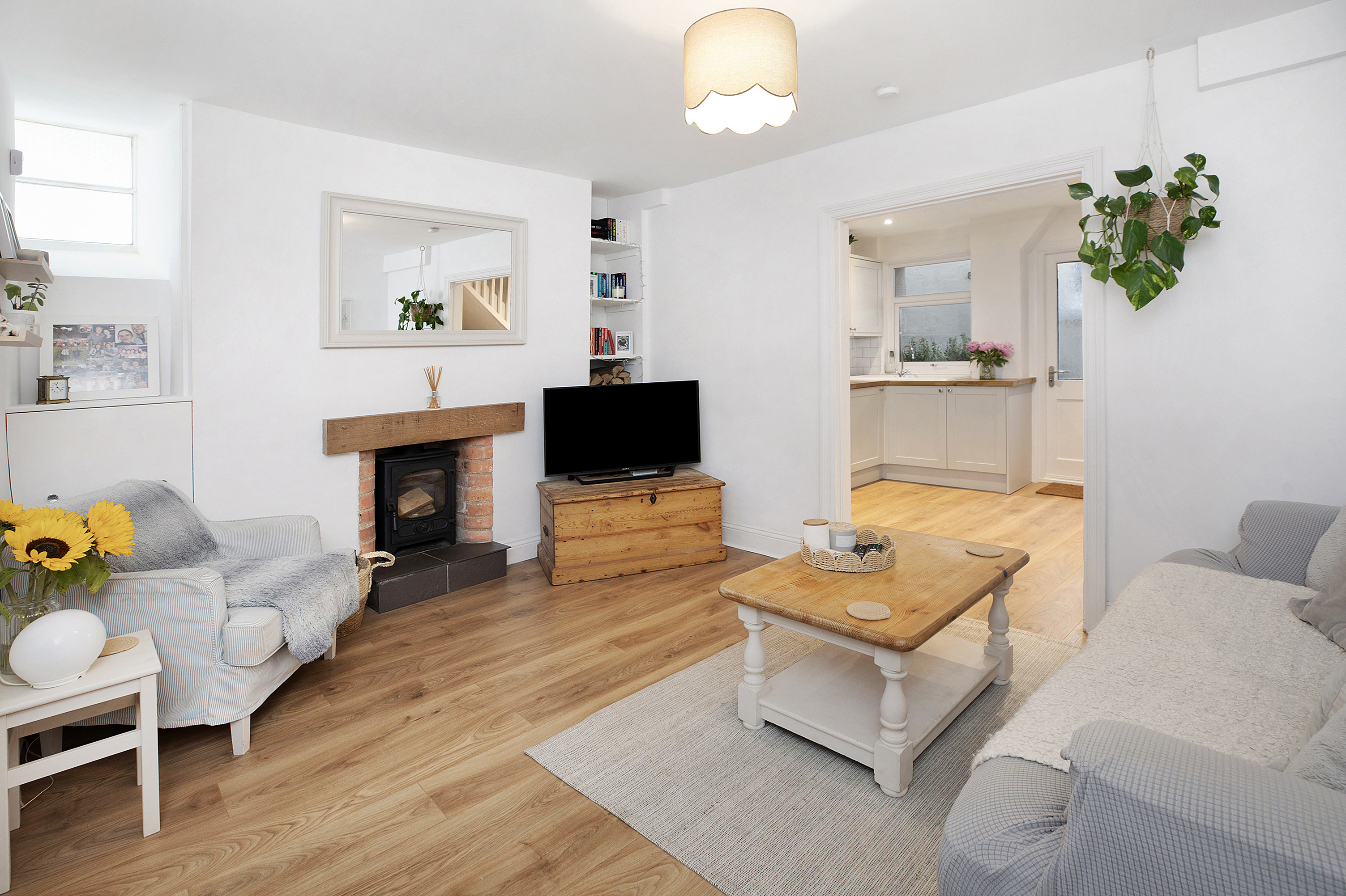 Bell Cottage, 4a Exeter Street, Teignmouth, TQ14 8JJ, photo 2