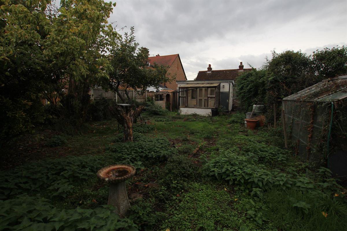 Pickle Lea, St. Michaels Road, Thorpe-le-Soken, Clacton-on-Sea, photo 13