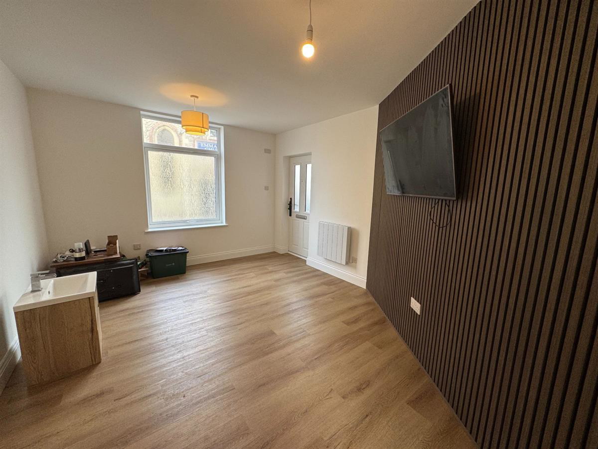 New Pier Street, Walton on the Naze, photo 3