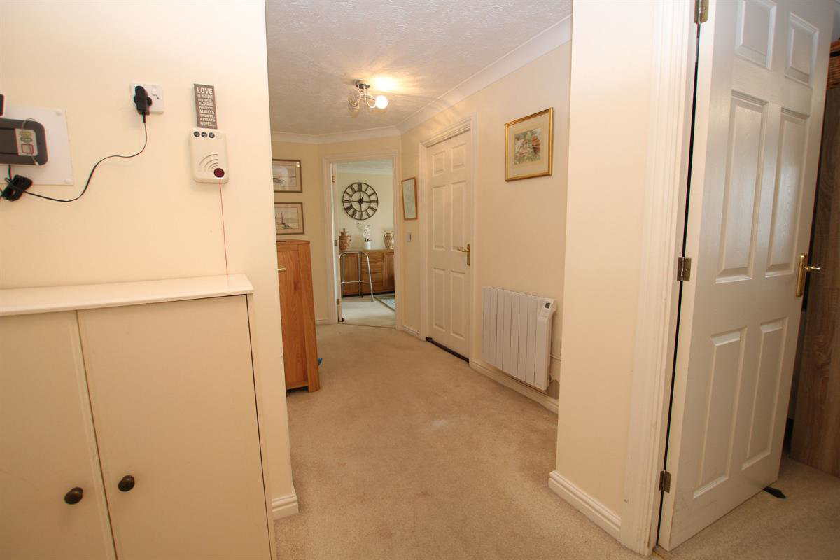 Imperial Court, Clacton-on-Sea, photo 7