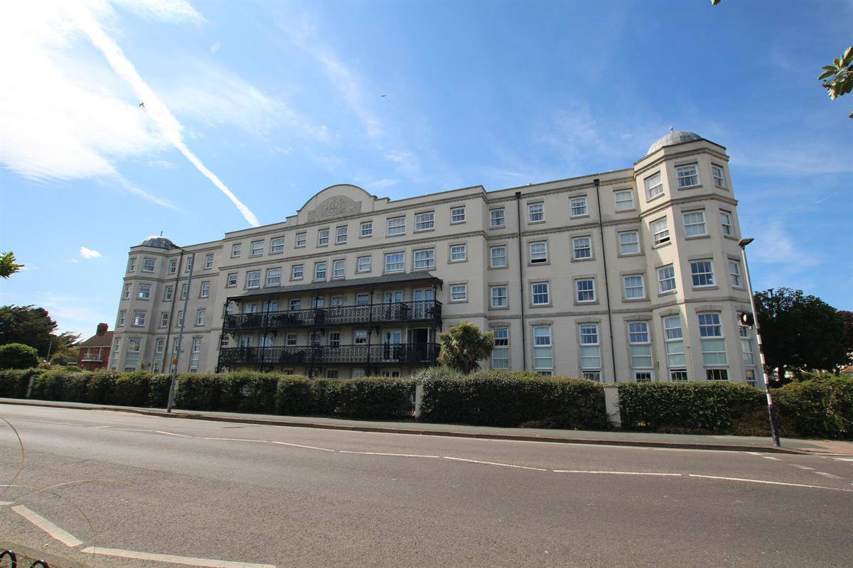 Imperial Court, Clacton-on-Sea, photo 8