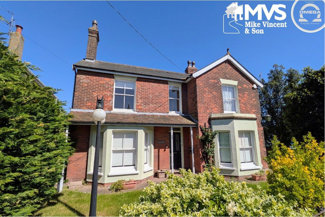 Hollie House, Plough Road, Great Bentley, Colchester