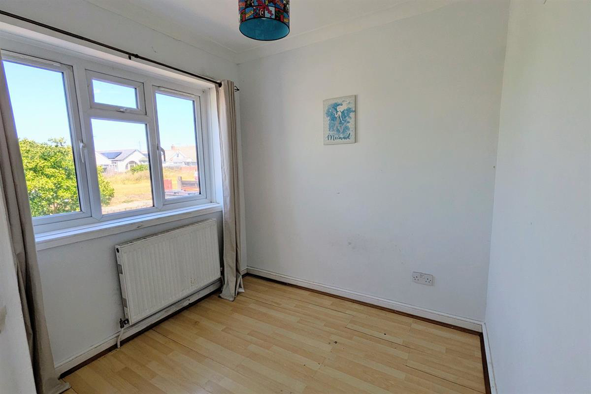 St. Christophers Way, Jaywick, Clacton-on-Sea, photo 6