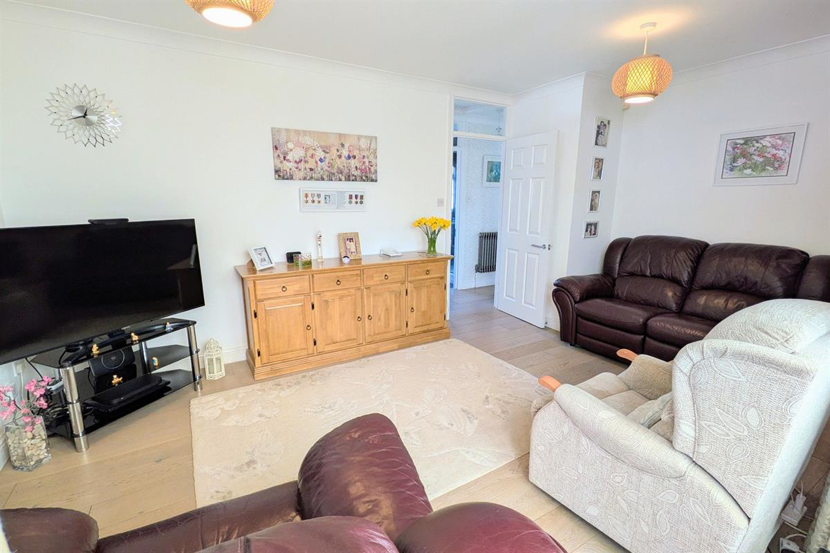 Litchfield Close, Clacton-on-Sea, photo 6