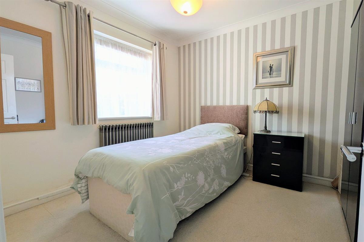 Litchfield Close, Clacton-on-Sea, photo 9