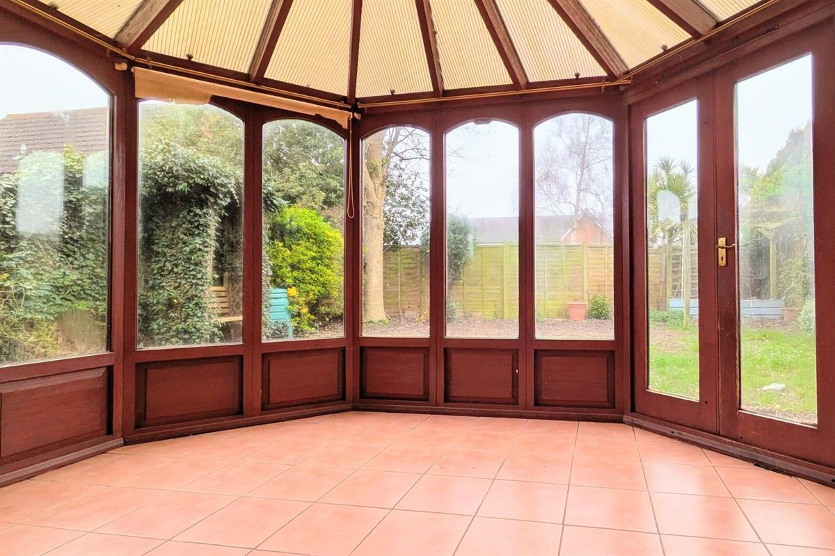 Oxborrow Close, Kirby Cross, Frinton-on-Sea, photo 11