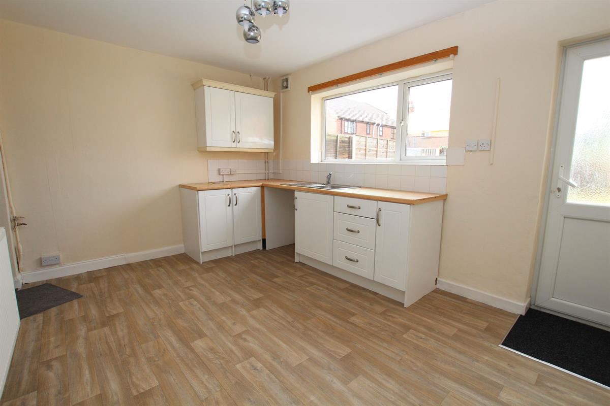 Oxford Crescent, Clacton-on-Sea, photo 2