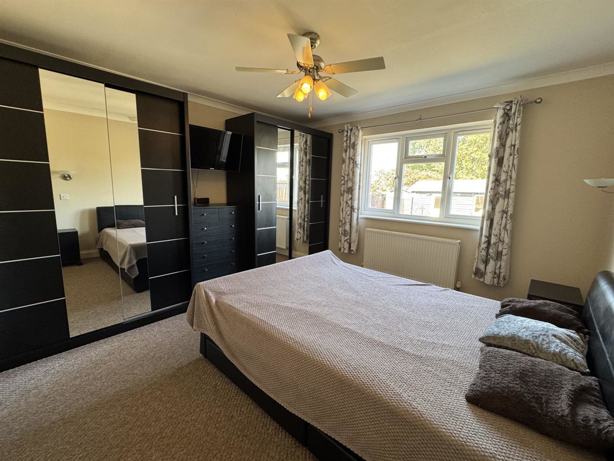 Point Clear Road, St. Osyth, Clacton-on-Sea, photo 9