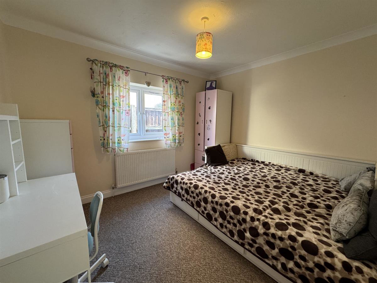Point Clear Road, St. Osyth, Clacton-on-Sea, photo 6