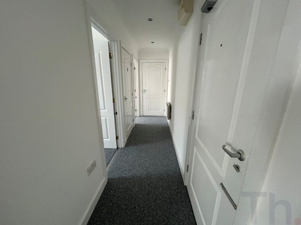 Pyle Street, Newport, photo 8
