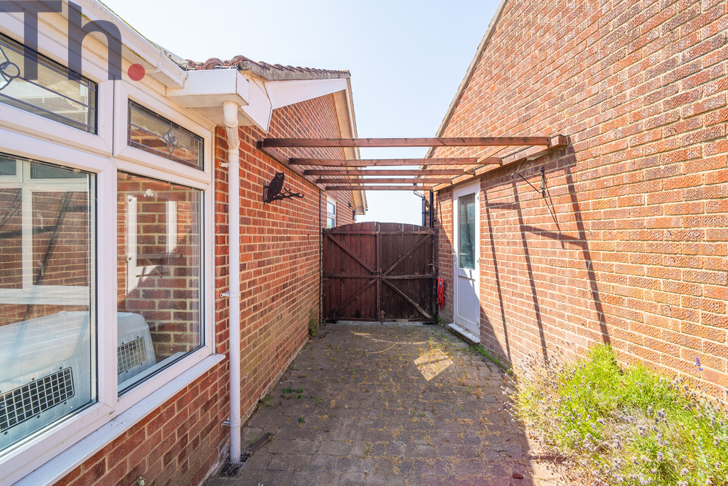 East Cowes, Isle of Wight, photo 15