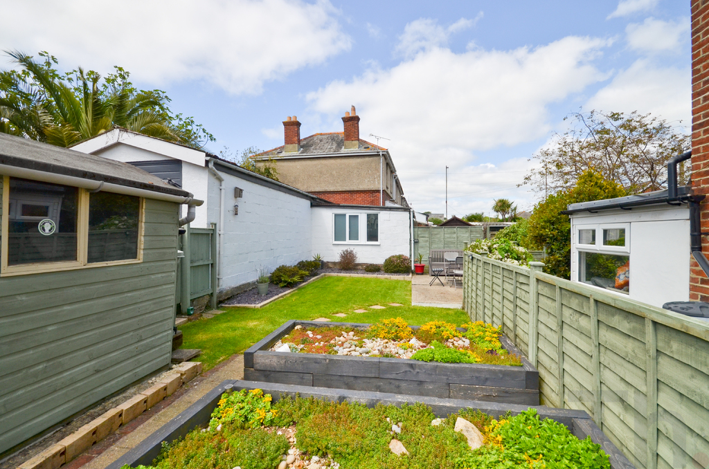 Mill Hill Road, Cowes, Isle of Wight, photo 8