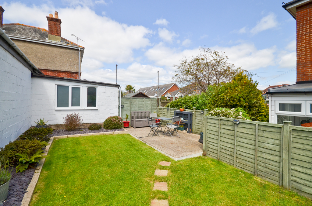 Mill Hill Road, Cowes, Isle of Wight, photo 16