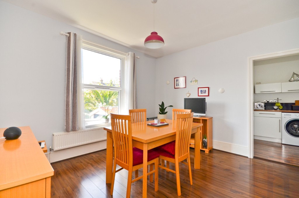 Mill Hill Road, Cowes, Isle of Wight, photo 10