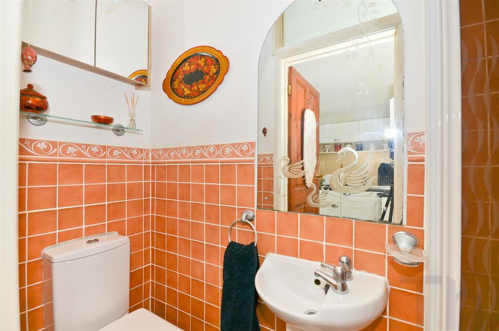 Photo 10