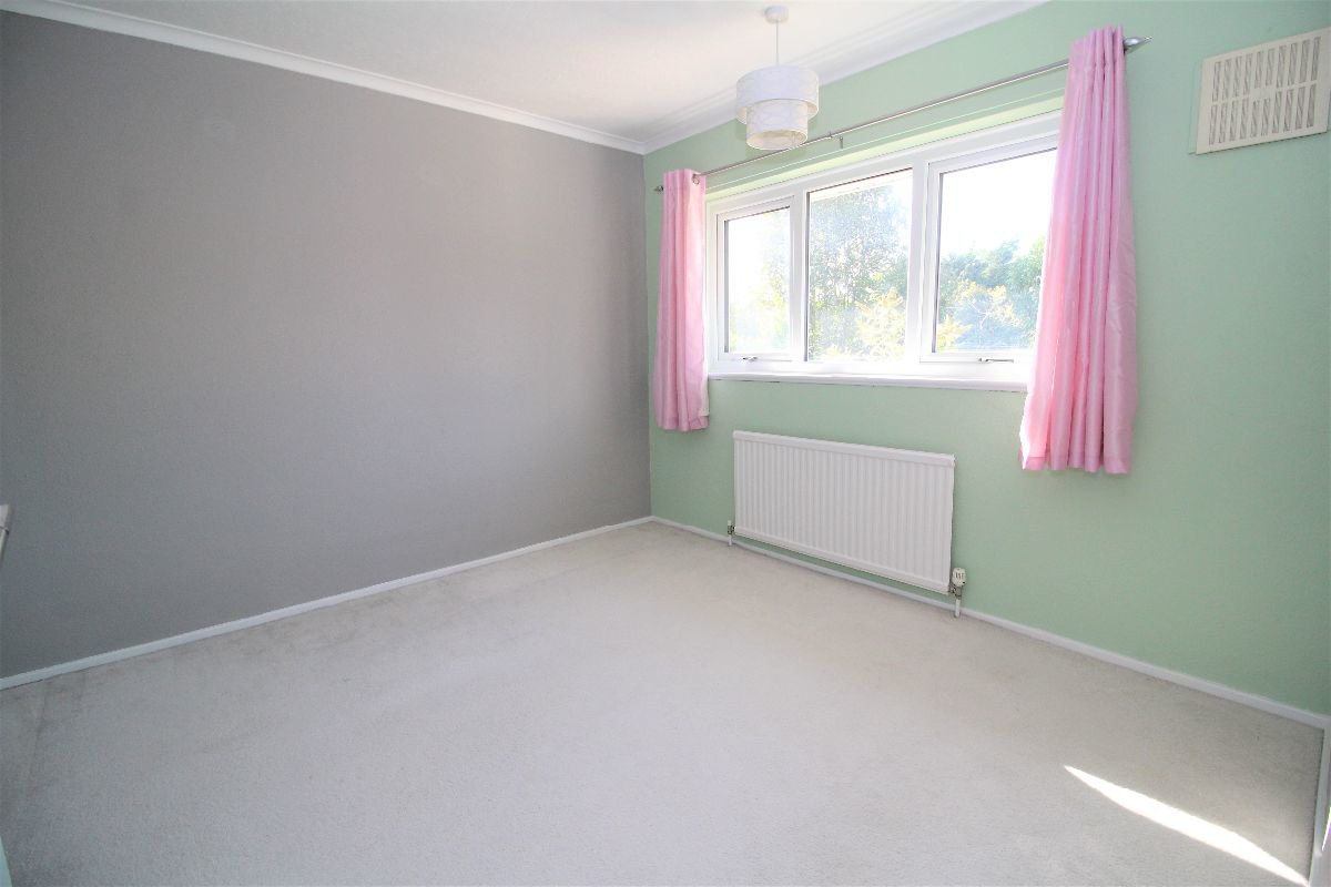 Laurence Avenue Witham Essex, photo 5