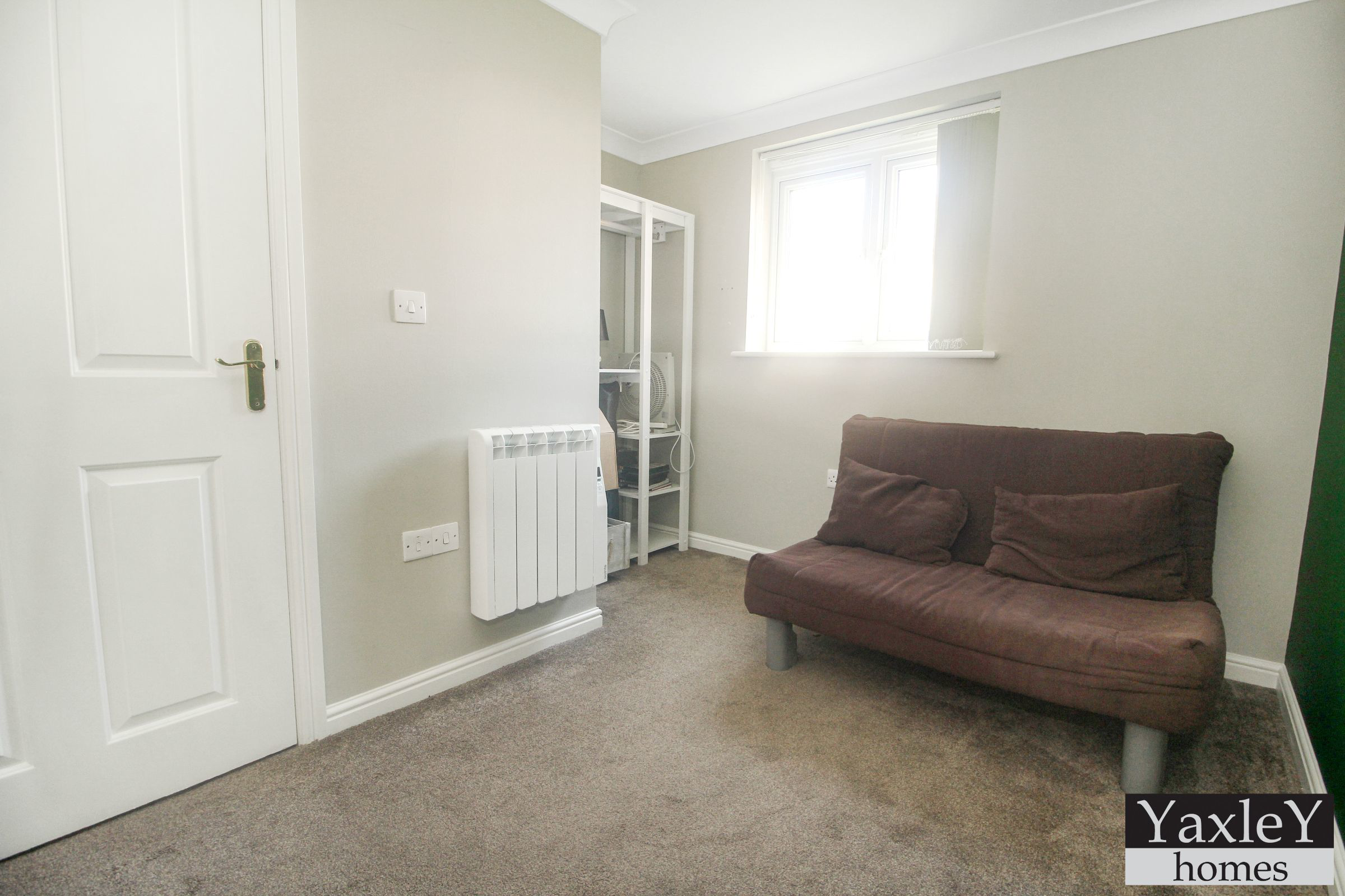 Hawkes Road, Witham, photo 9