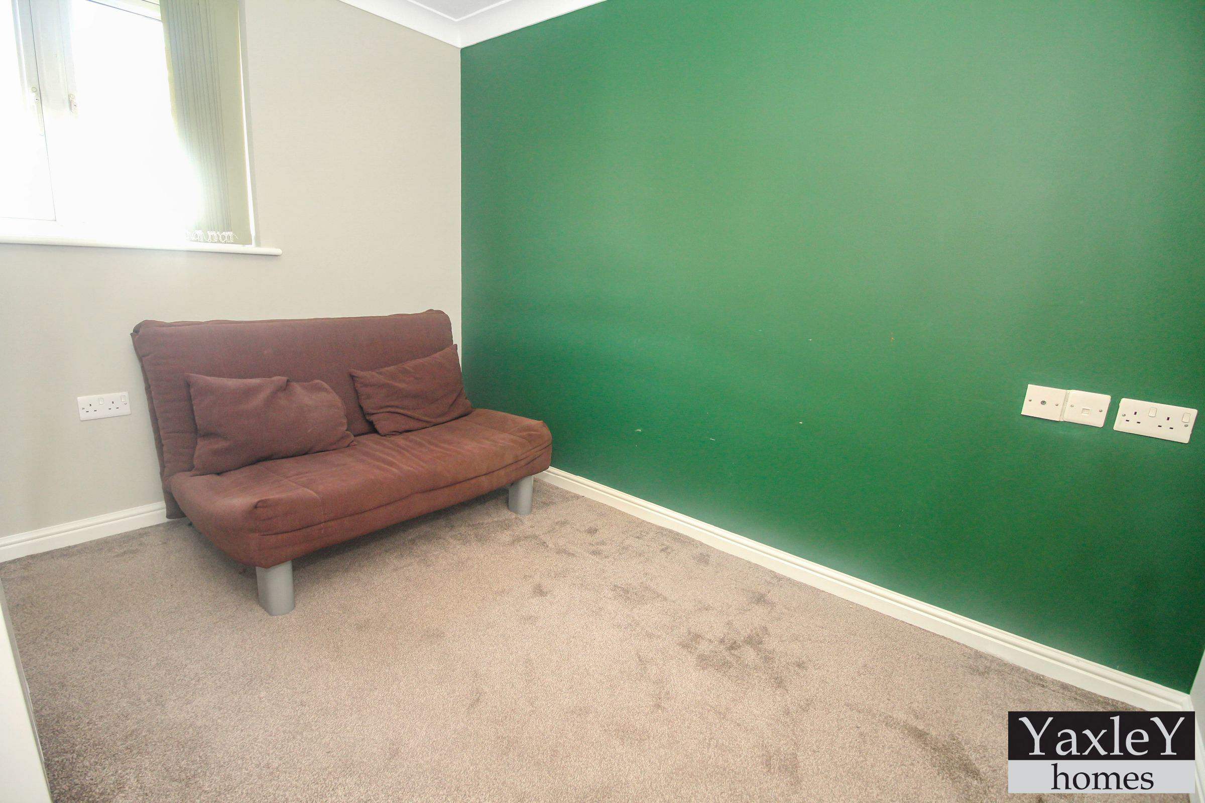 Hawkes Road, Witham, photo 8