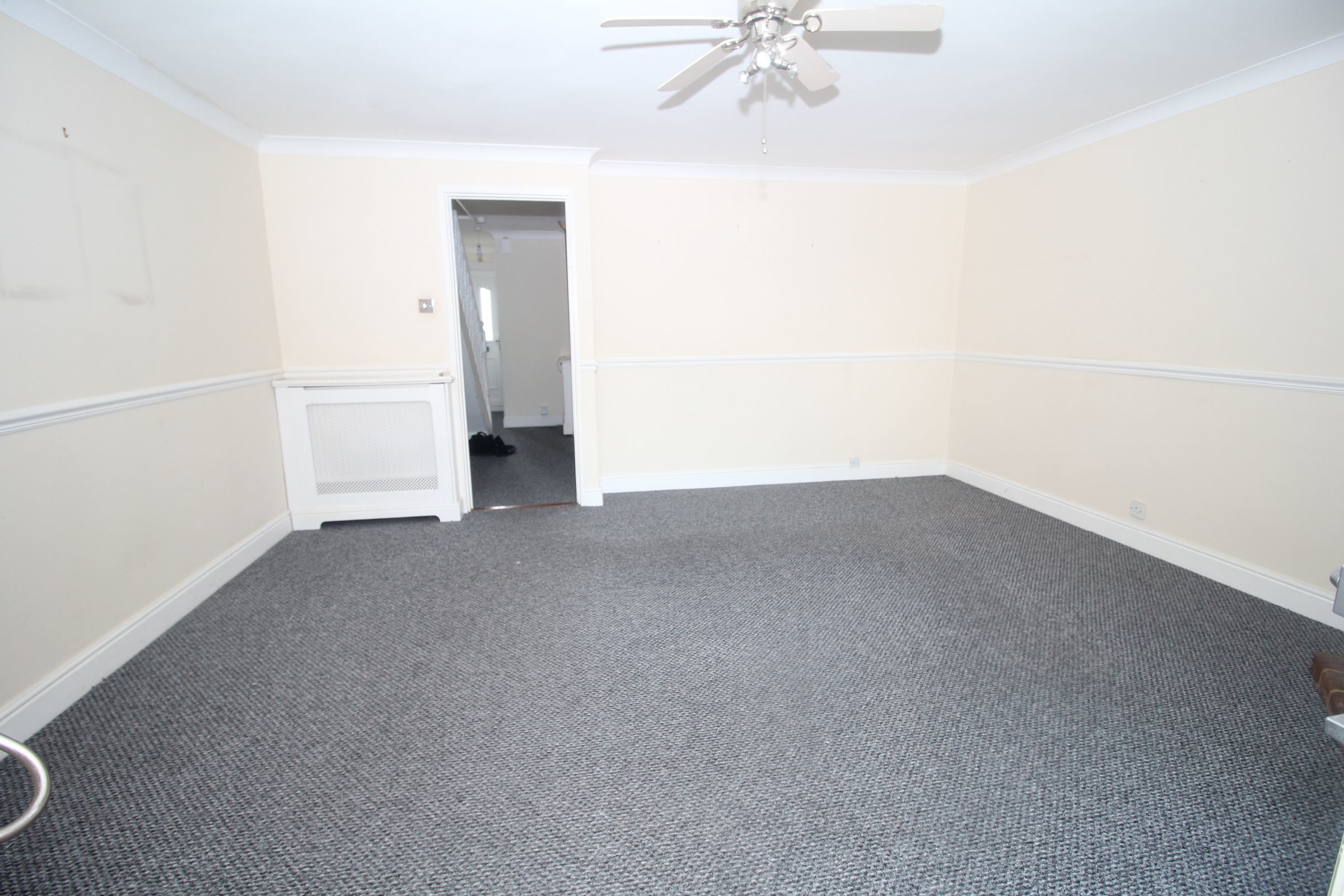 Helford Court, Witham, photo 4