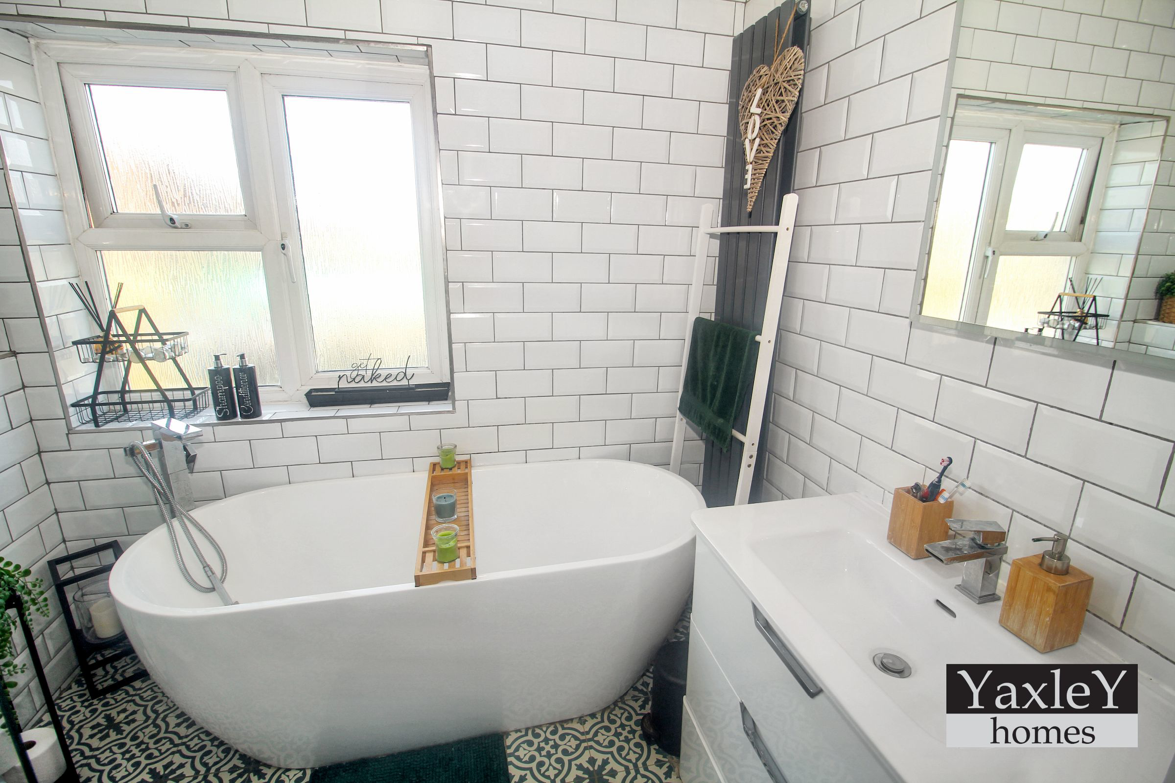 Lilian Road, Burnham-on-Crouch, photo 14