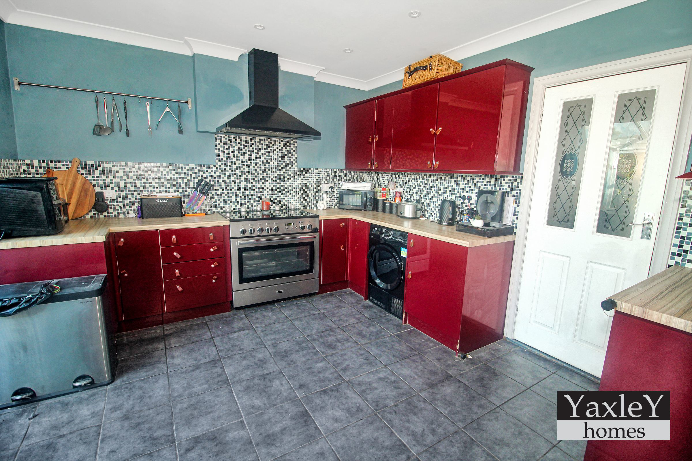 Lilian Road, Burnham-on-Crouch, photo 3