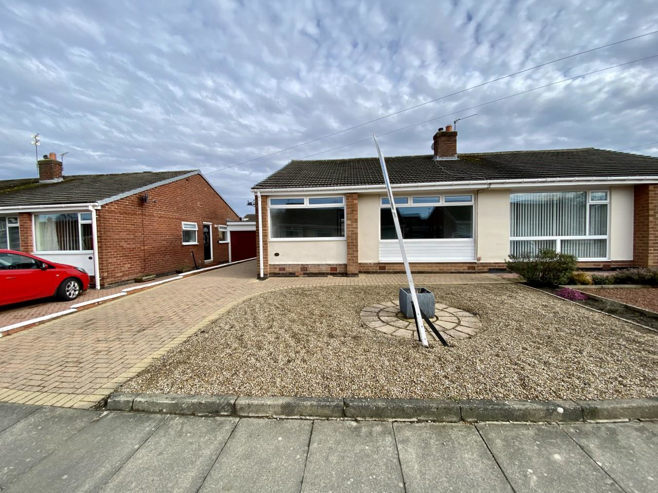 Hollinside Close