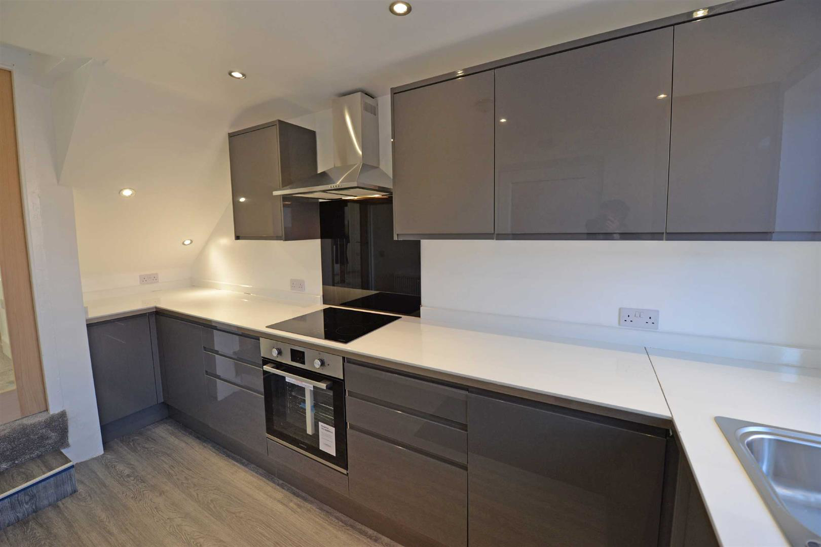 Neale Terrace, Birtley, photo 4