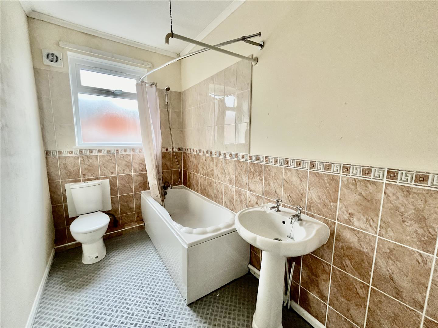 Stanhope Road, South Shields, photo 12