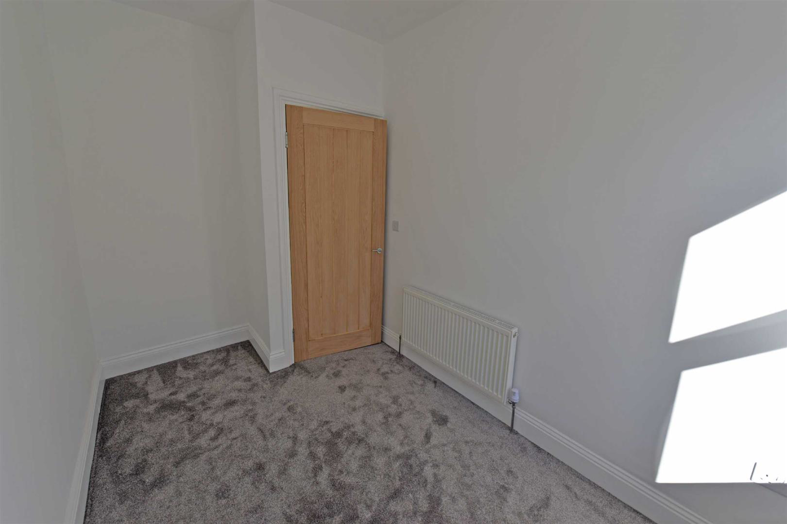 Neale Terrace, Birtley, photo 13