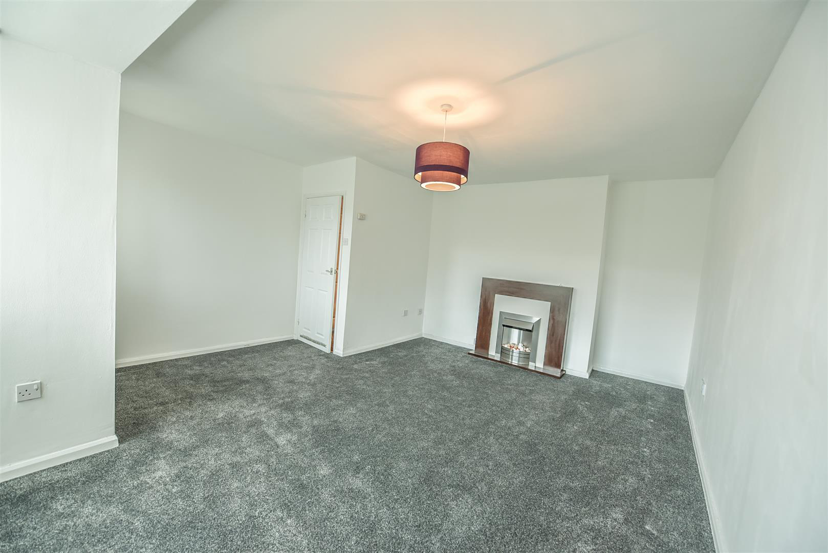 Linbridge Drive, Newcastle Upon Tyne, photo 2