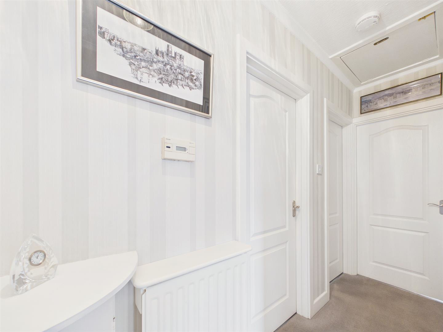 Cramond Court, Low Fell, photo 5