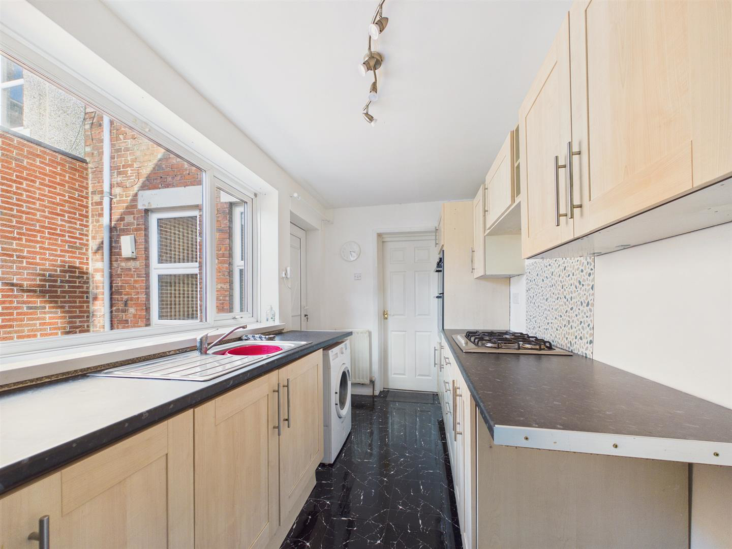 Brinkburn Avenue, Gateshead, photo 7