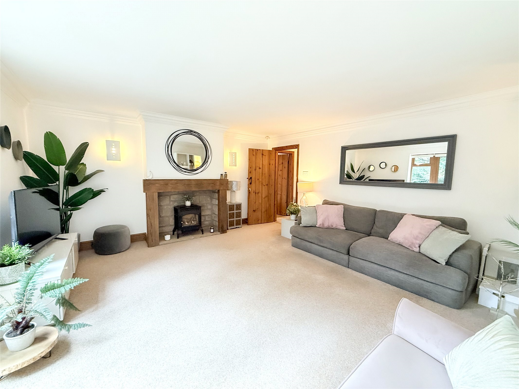 Formal Lounge