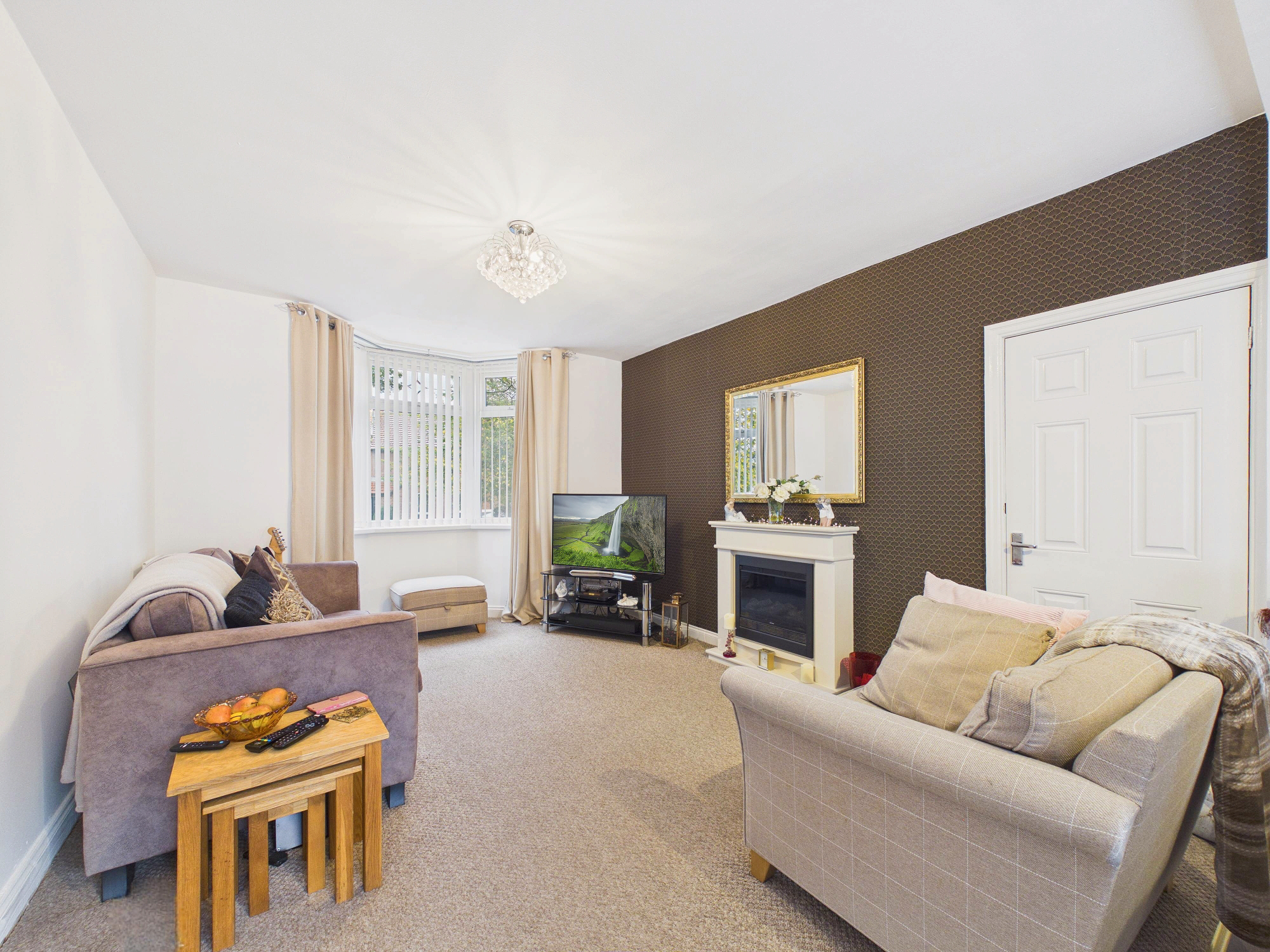 Ell-Dene Crescent, Gateshead, NE10, photo 2
