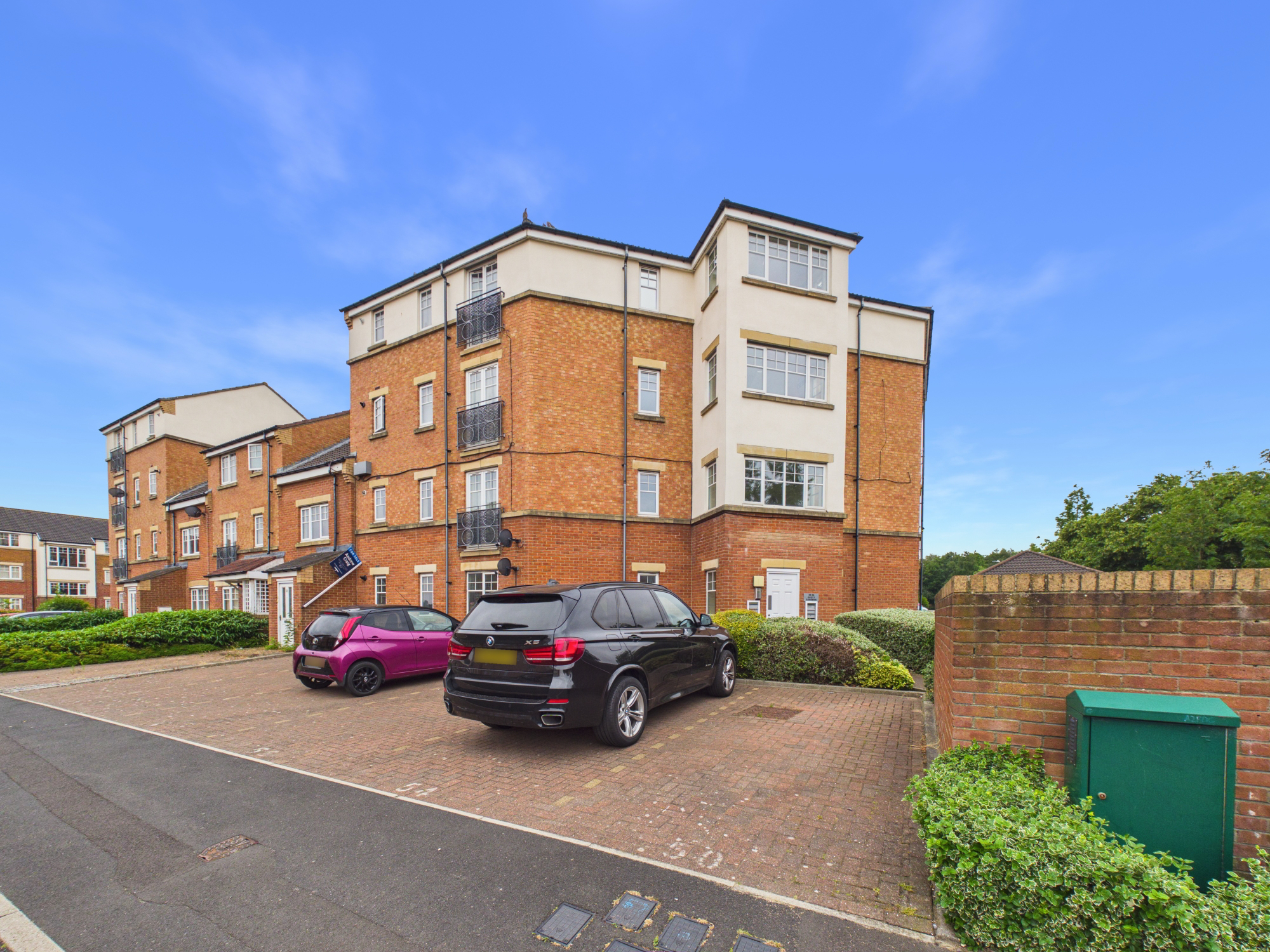 Ovett Gardens, St James Village, NE8
